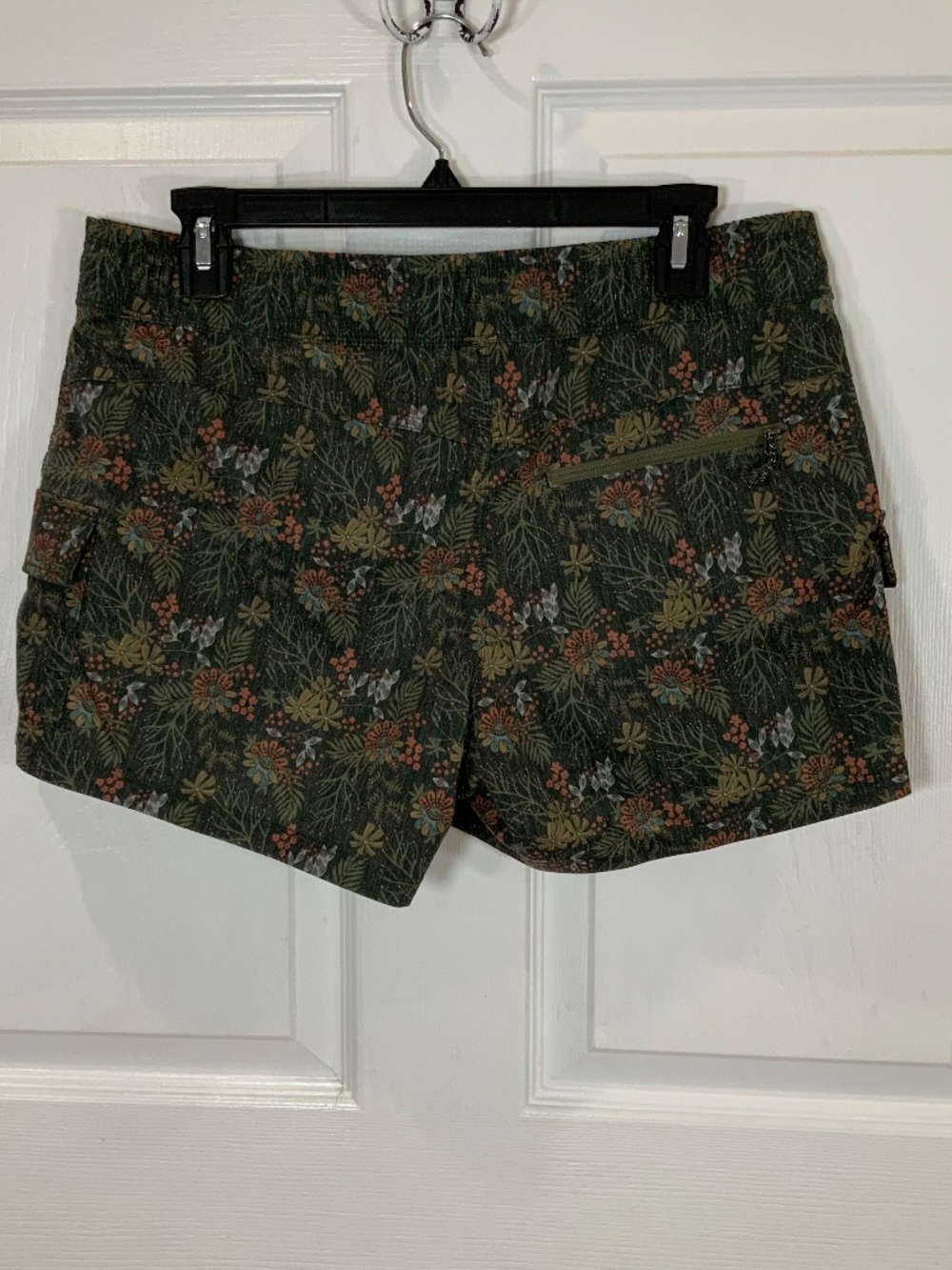 Kuhl Kruiser Getaway Shorts Floral Carbon Woodland Hiking Size Medium - Picture 5 of 10